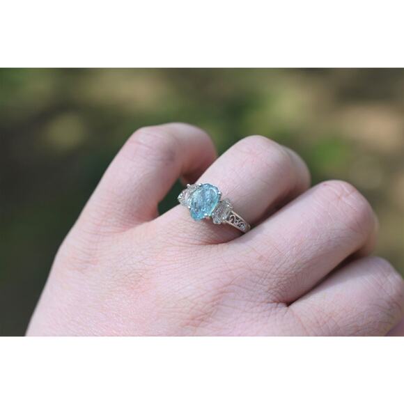 Aquamarine Engagement Ring, Unique Rough stone Ring, Raw Mineral Ring, - Picture 2 of 4